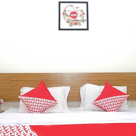 Oyo 381 House Of Blessing Residence Semarang Buitenkant foto