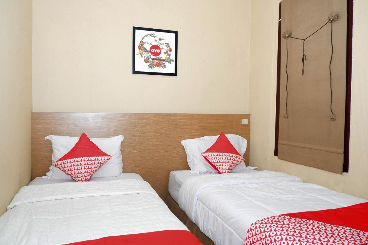 Oyo 381 House Of Blessing Residence Semarang Buitenkant foto