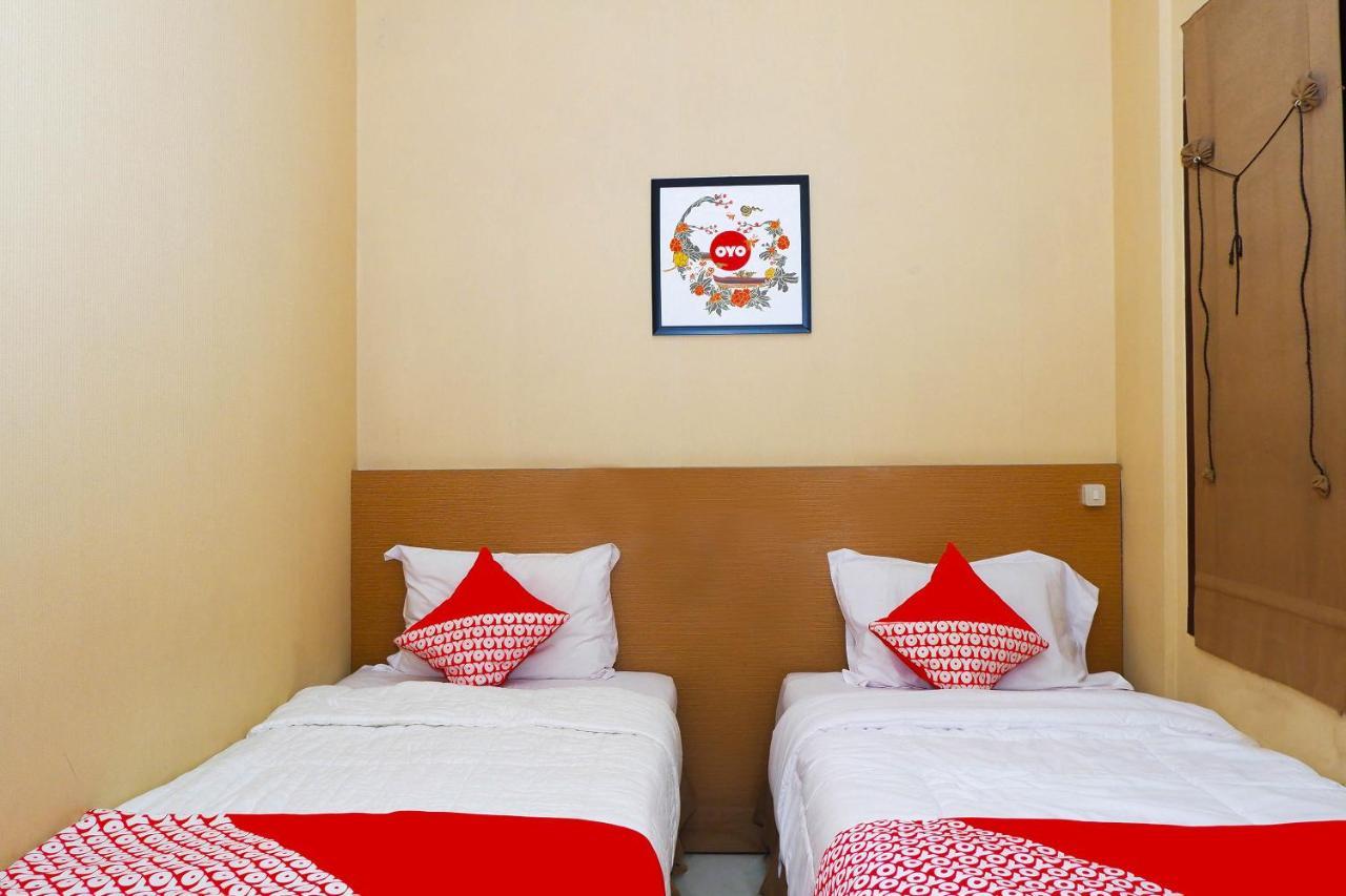 Oyo 381 House Of Blessing Residence Semarang Buitenkant foto