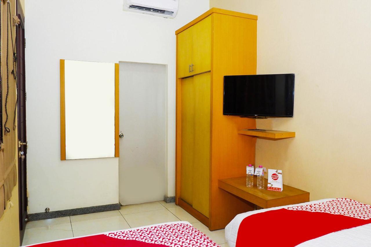 Oyo 381 House Of Blessing Residence Semarang Buitenkant foto